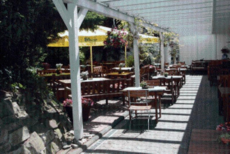 Hotel Meyer Kürten エクステリア 写真